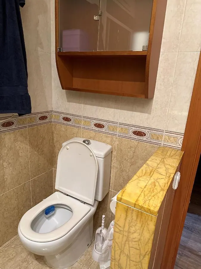 Comfortable Room In Shared Apartment In L'Eixample Barcelona Spain